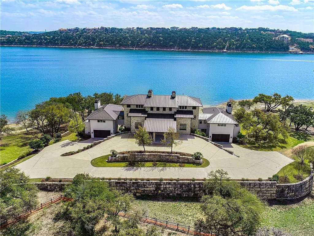 1925 Valentino Cove